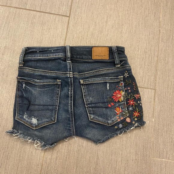 American Eagle Floral Embroidered Next Level Stretch Denim Shorts - Picture 2 of 2